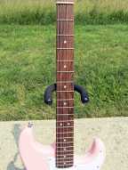 8_squier_stratocaster.jpg