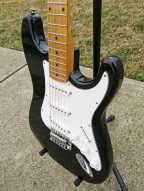 3_harmony_strat_electric_guitar.jpg