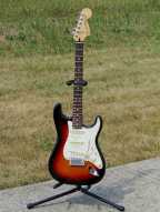 2_fender_deluxe_roadhouse_strat.jpg