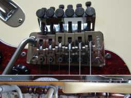 9_80s_usa_kramer_guitar.jpg