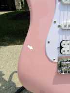 10_squier_stratocaster.jpg