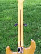 10_fender_strat.jpg